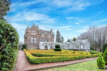 the landmark hotel and leisure club