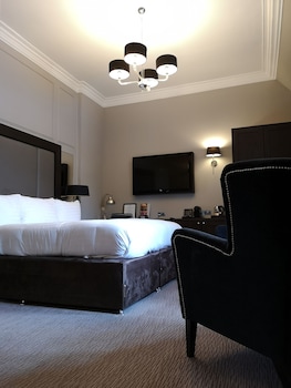 the landmark hotel and leisure club