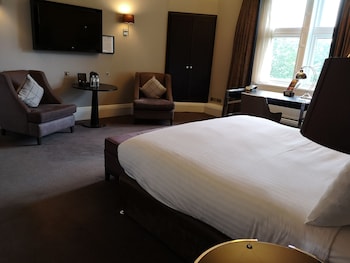 the landmark hotel and leisure club