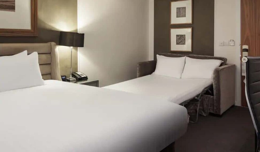 the landmark hotel and leisure club