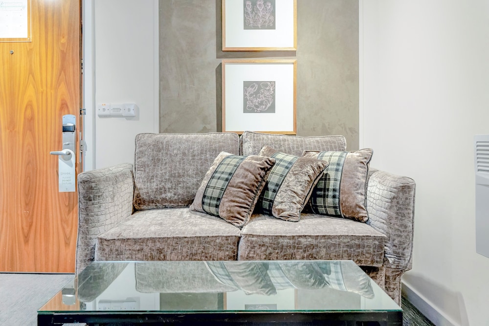 the landmark hotel and leisure club