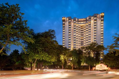 Shangri-La Eros New Delhi,,5 star