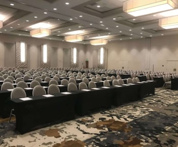 doubletree by hilton baltimore north pikesville