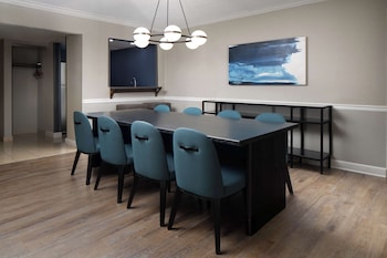 doubletree by hilton baltimore north pikesville