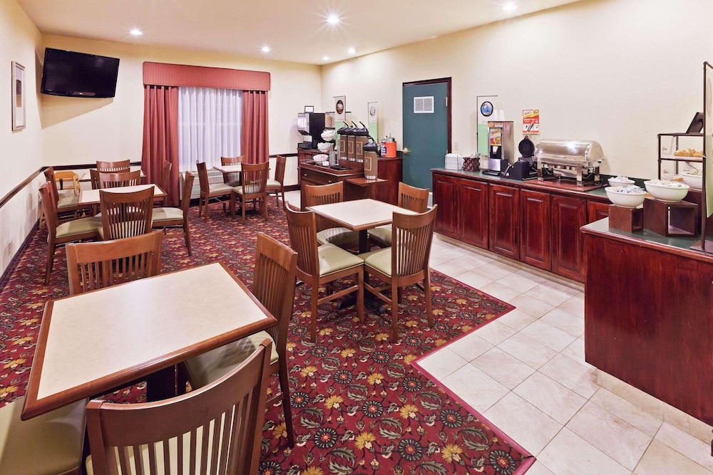 country inn and suites by radisson tulsa ok