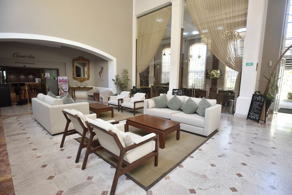 radisson plaza camelinas