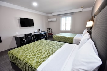 radisson plaza camelinas