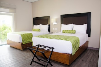 radisson plaza camelinas