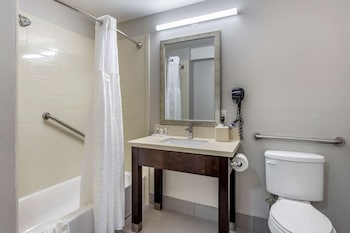 comfort inn and suites