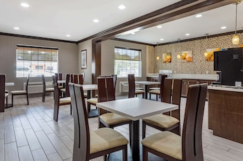 comfort inn and suites