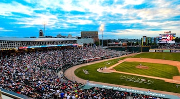 doubletree by hilton lansing