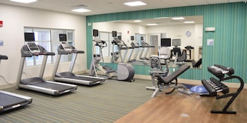 holiday inn express and suites omaha 120th and maple