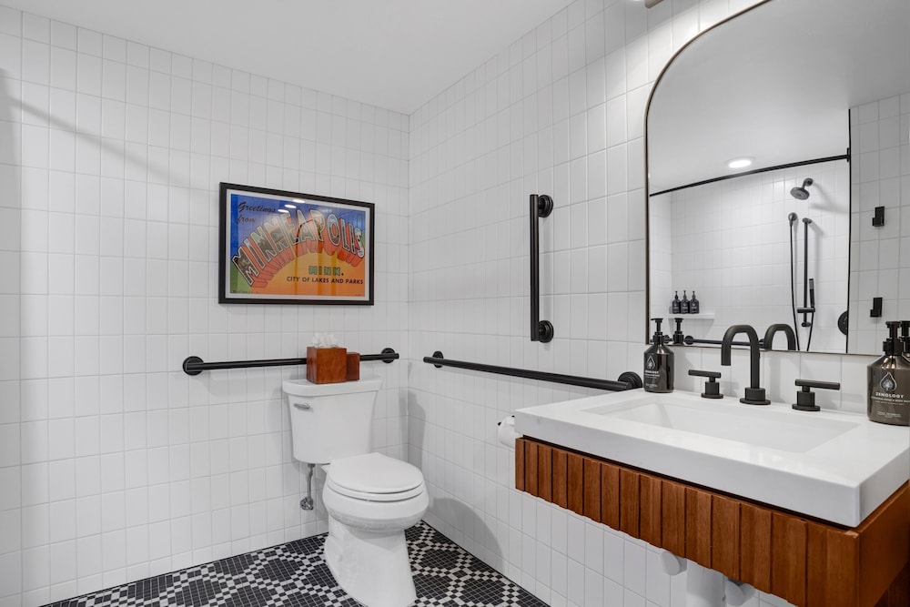 hotel minneapolis indigo downtown