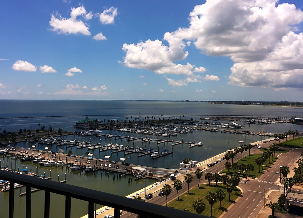 holiday inn corpus christi downtown marina