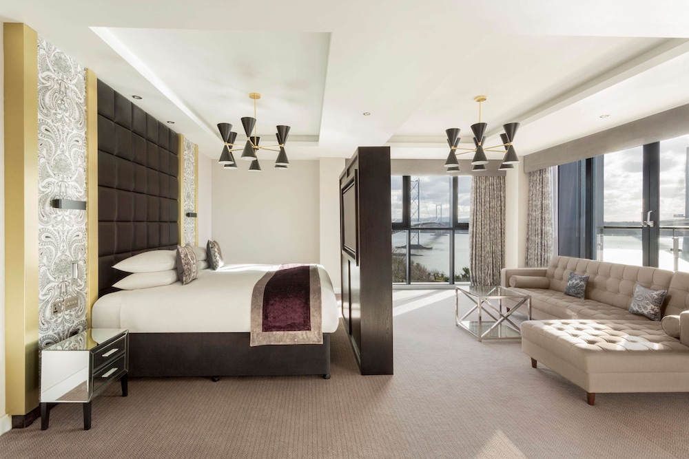 the doubletree by hilton edinburgh queensferry crossing