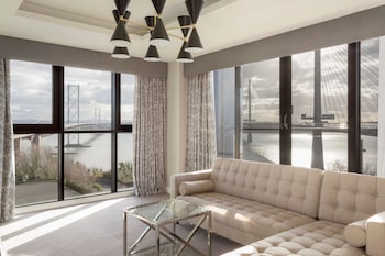 the doubletree by hilton edinburgh queensferry crossing
