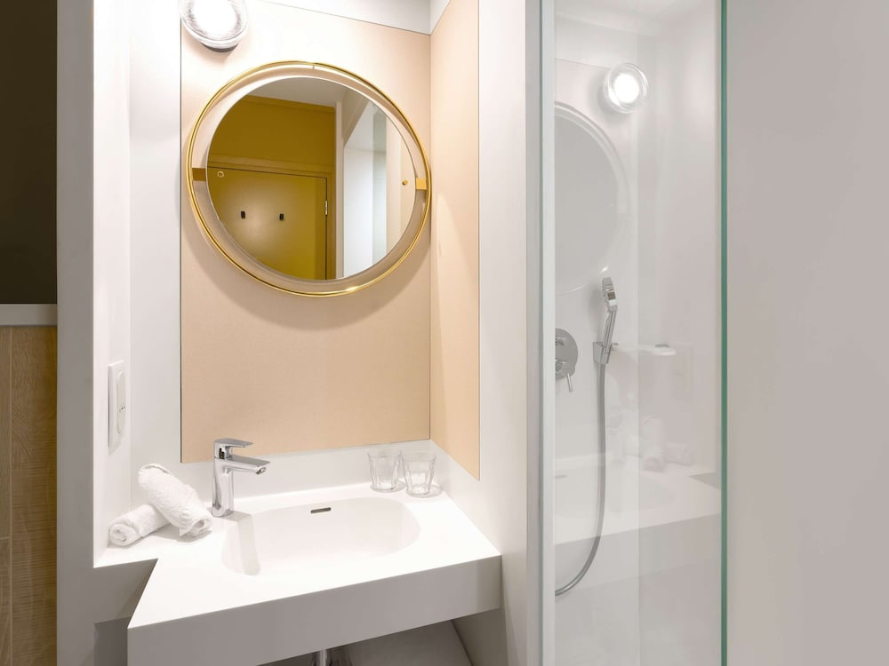 mercure lille centre vieux lille hotel