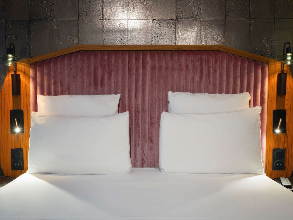 mercure lille centre vieux lille hotel