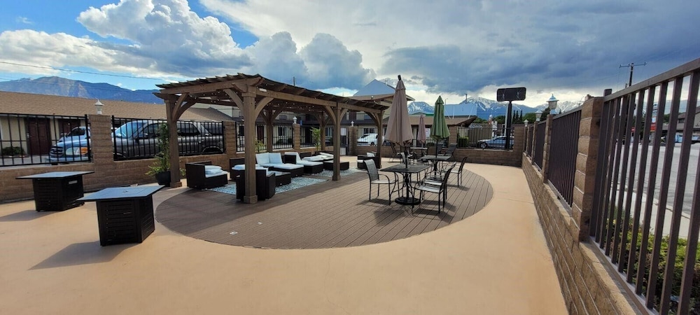 quality inn bishop near mammoth