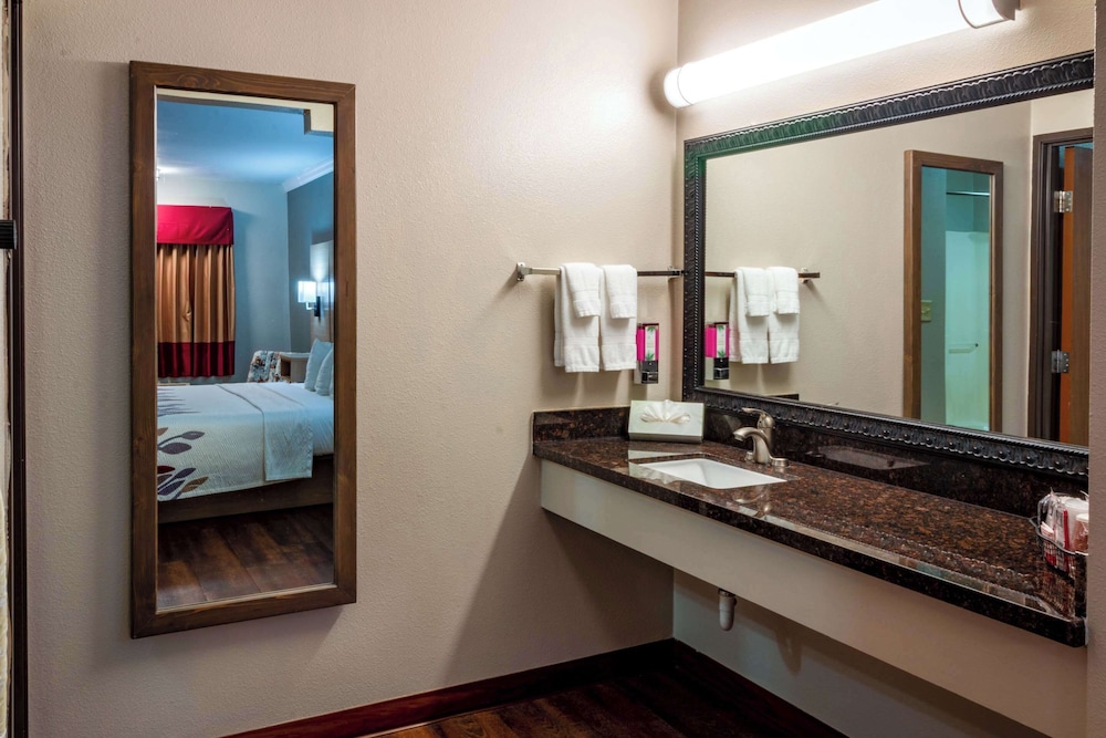 quality inn bishop near mammoth