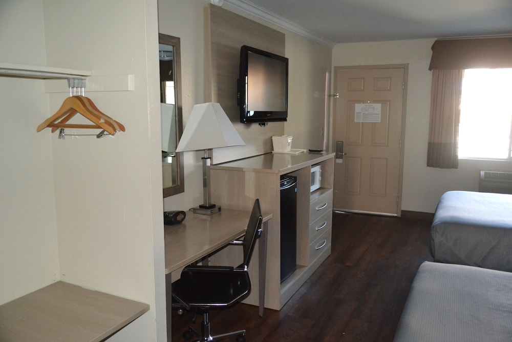 quality inn bishop near mammoth