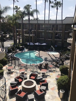 comfort inn and suites orange county john wayne airport
