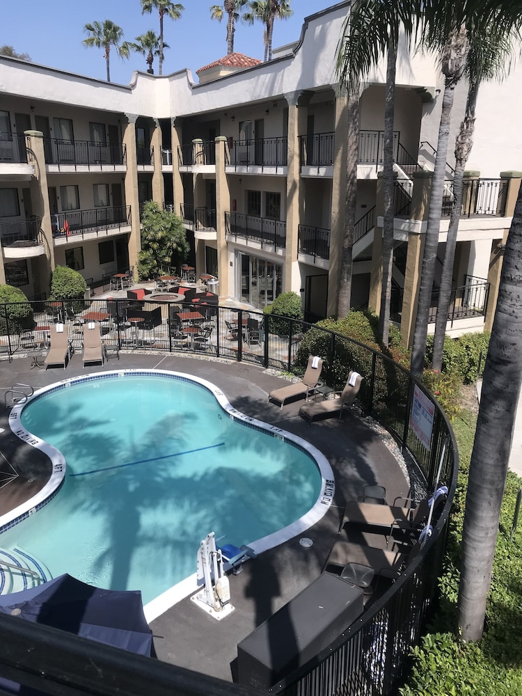 comfort inn and suites orange county john wayne airport