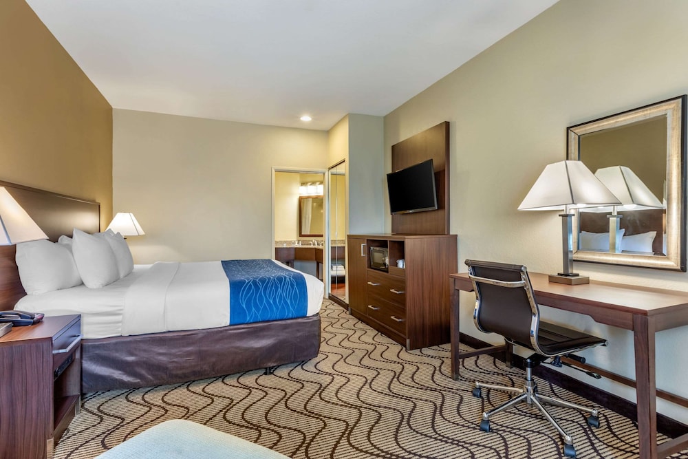comfort inn and suites orange county john wayne airport