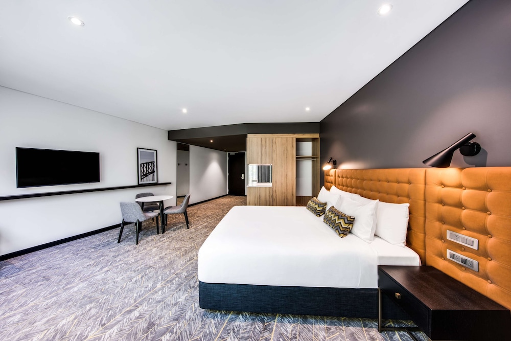 vibe hotel north sydney