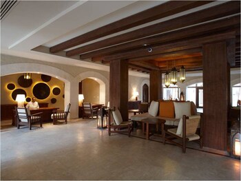 main hot springs resort and spa