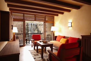 main hot springs resort and spa