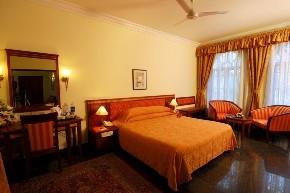 sterling lake palace alleppey