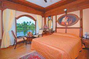 sterling lake palace alleppey