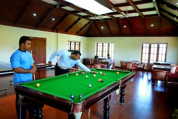 sterling lake palace alleppey