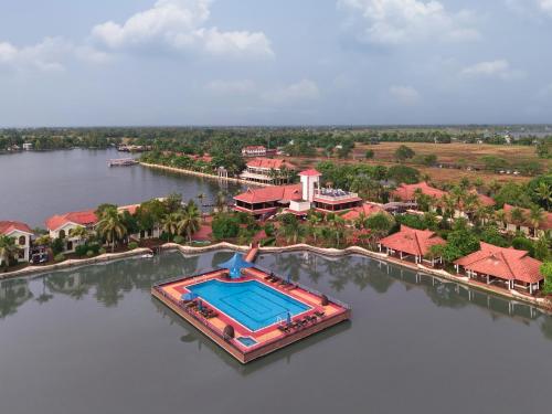 sterling lake palace alleppey