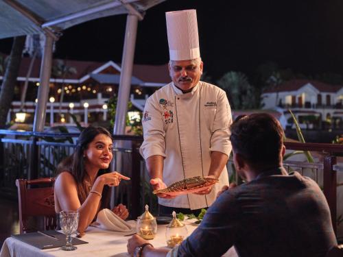 sterling lake palace alleppey