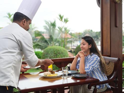 sterling lake palace alleppey