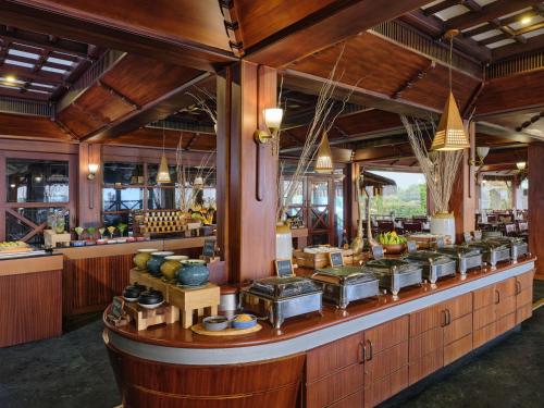 sterling lake palace alleppey