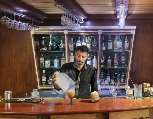 sterling lake palace alleppey