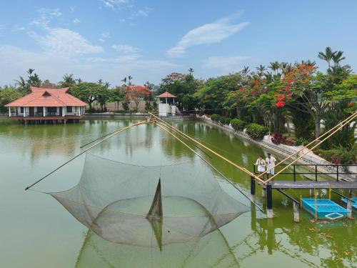 sterling lake palace alleppey