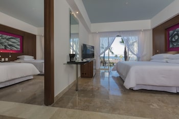 krystal grand los cabos hotel