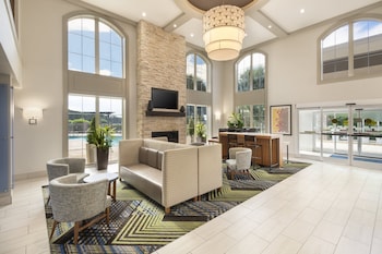 holiday inn express and suites asheville sw outlet ctr area