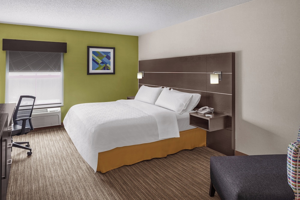 holiday inn express and suites asheville sw outlet ctr area