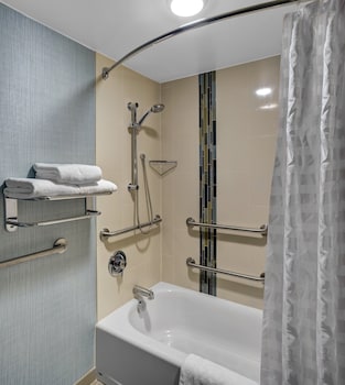 candlewood suites cincinnati northeast mason an ihg hotel