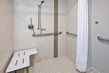 candlewood suites cincinnati northeast mason an ihg hotel