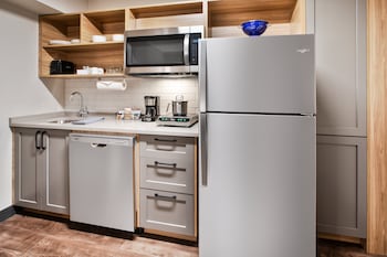 candlewood suites cincinnati northeast mason an ihg hotel