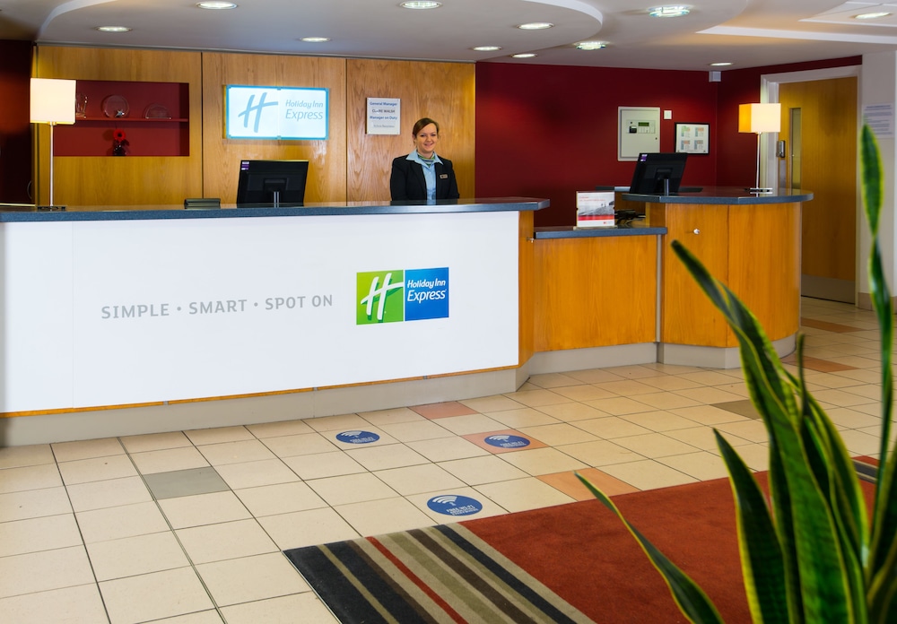 holiday inn express droitwich m5 jct 5