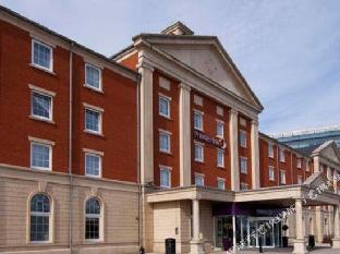 premier inn manchester trafford centre wst
