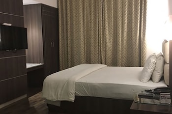 shiva oasis resort behror