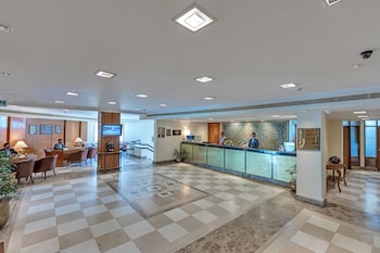 club mahindra white meadows manali